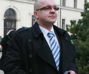 Škárka opět koalici nezklamal